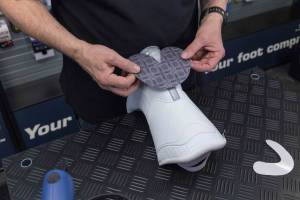 Boot Fitting στα καταστήματα Κλαουδάτος: Πώς μια σωστά προσαρμοσμένη μπότα αλλάζει την εμπειρία στο βουνό!