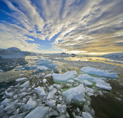 Ο αρκτικός θαλάσσιος πάγος συρρικνώθηκε σε πρωτοφανή επίπεδα το καλοκαίρι του 2012